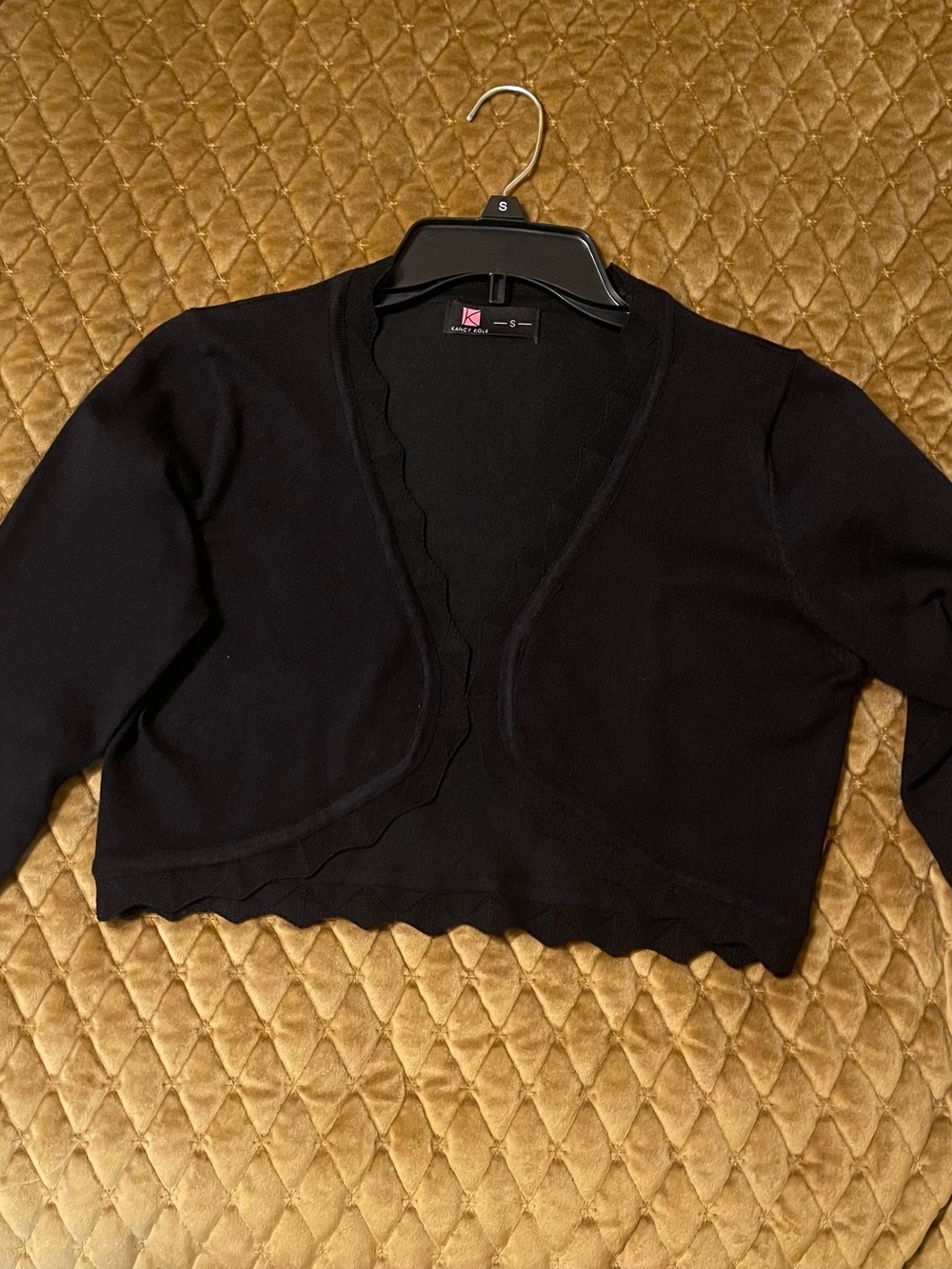 Cropped Black Scallop-Edge Cardigan